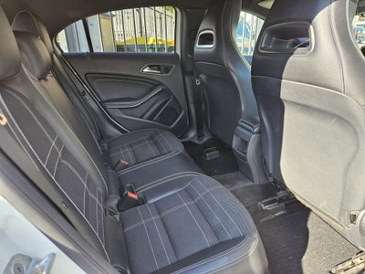 Mercedes-Benz Classe A 180 CDI Dark Night Edition (11)