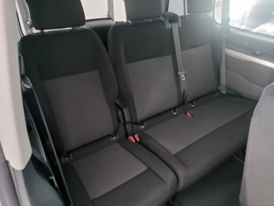 Peugeot Traveller BlueHDi 120 S&S Long Business (12)