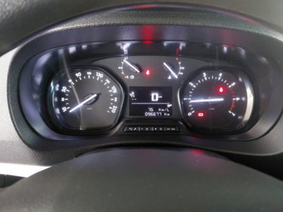 Peugeot Traveller BlueHDi 120 S&S Long Business (17)