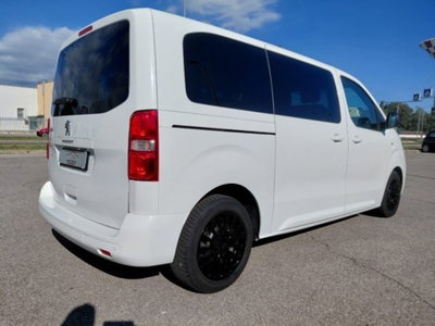 Peugeot Traveller BlueHDi 120 S&S Long Business (9)