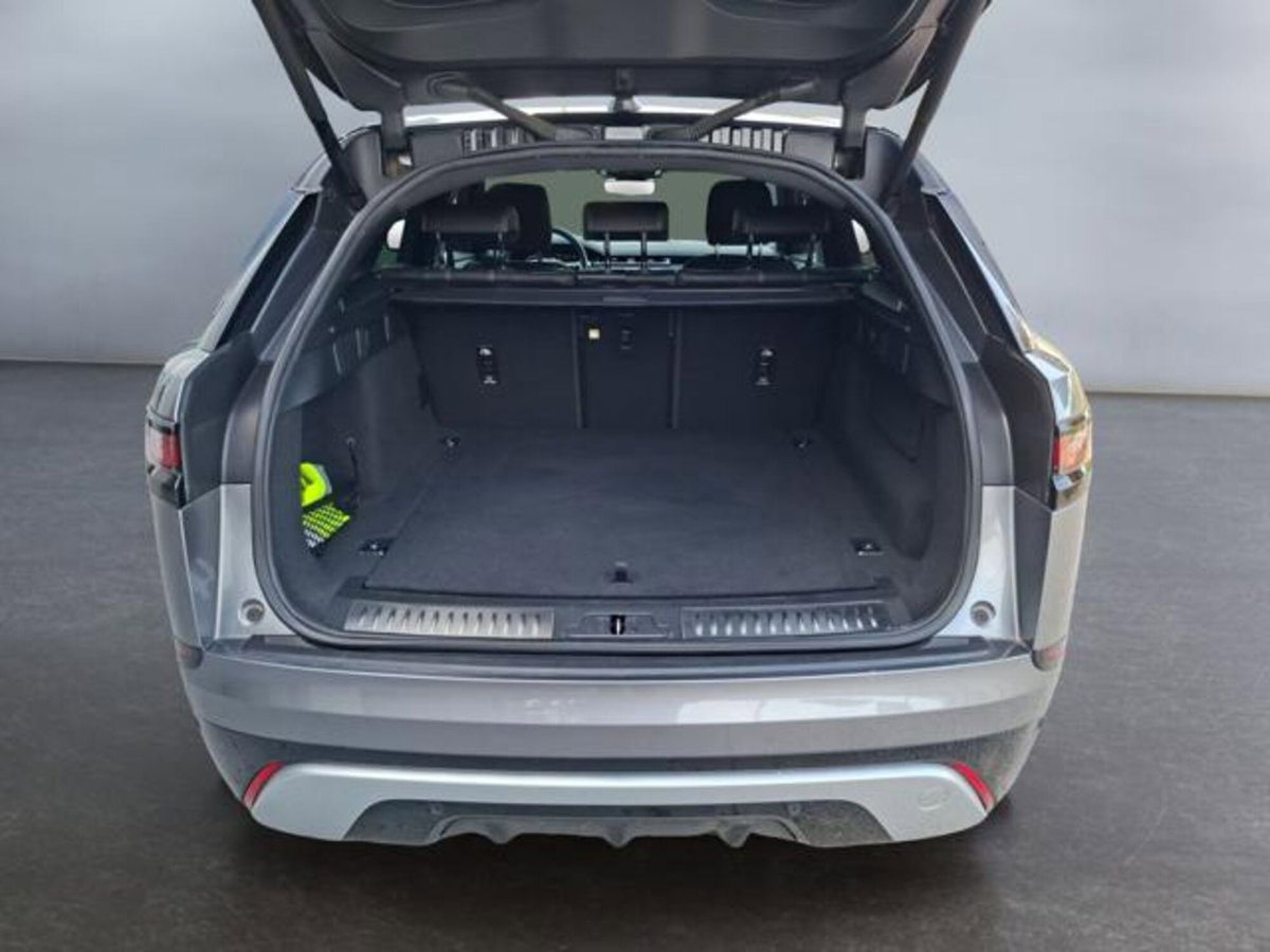 Land Rover Range Rover Velar 2.0D I4 204 CV R-Dynamic S (19)