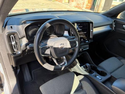 Volvo XC40 T4 Recharge Plug-in Hybrid automatico Core (11)