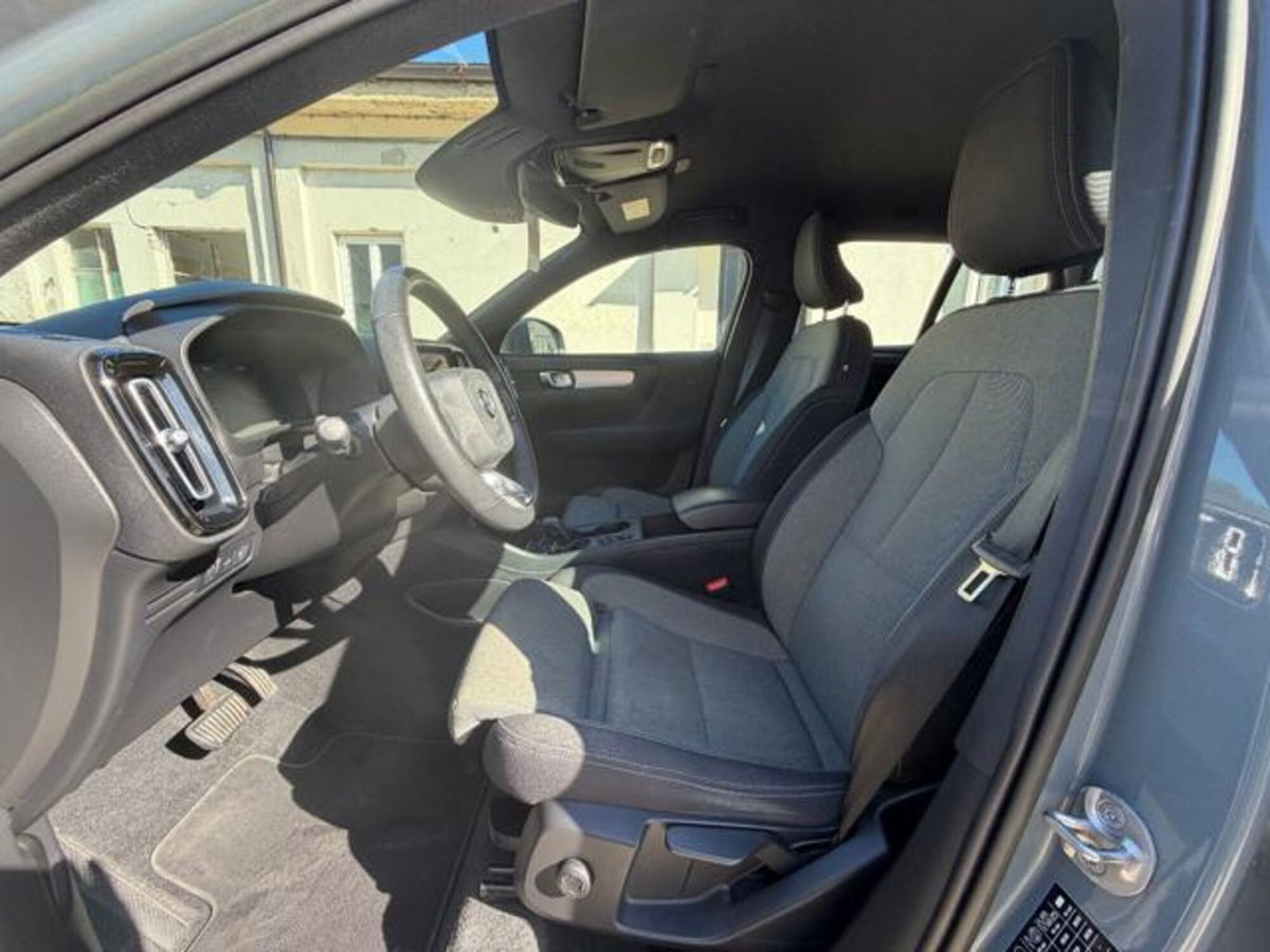 Volvo XC40 T4 Recharge Plug-in Hybrid automatico Core (9)