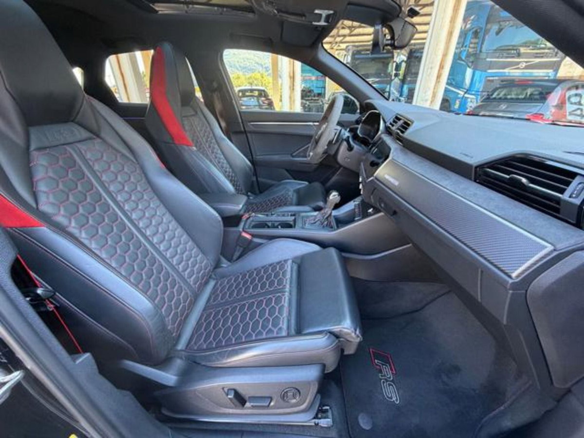 Audi RS Q3 Sportback 2.5 quattro s-tronic (7)