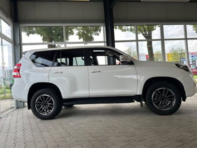 Toyota Land Cruiser 2.8 D4-D 5 porte Lounge (4)