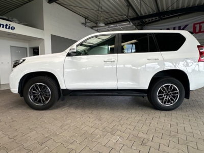 Toyota Land Cruiser 2.8 D4-D 5 porte Lounge (6)