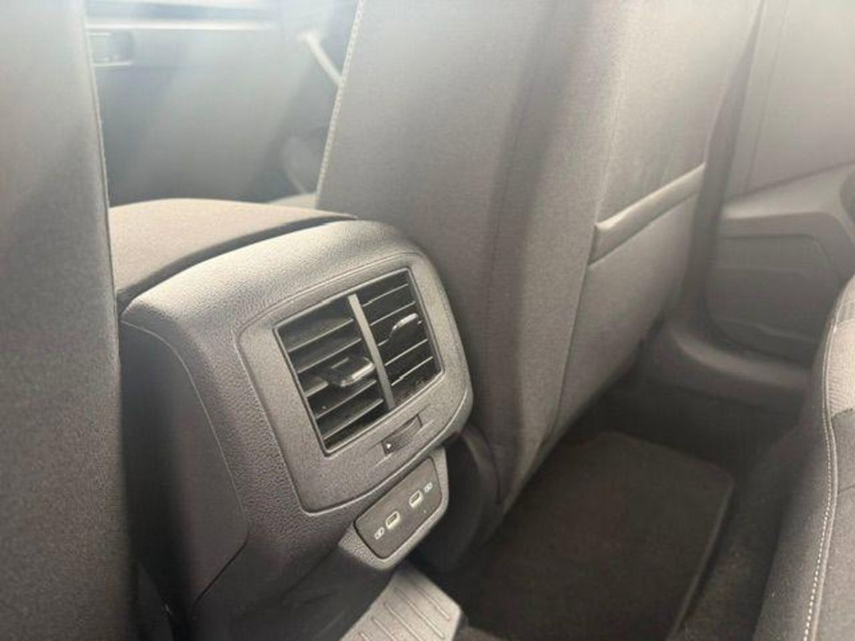 Volkswagen T-Roc 2.0 tdi Life 115cv (14)