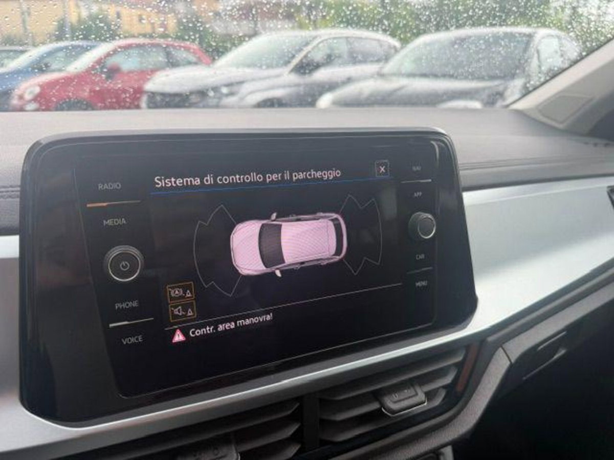 Volkswagen T-Roc 2.0 tdi Life 115cv (16)