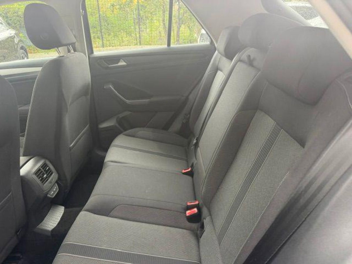 Volkswagen T-Roc 2.0 tdi Life 115cv (18)