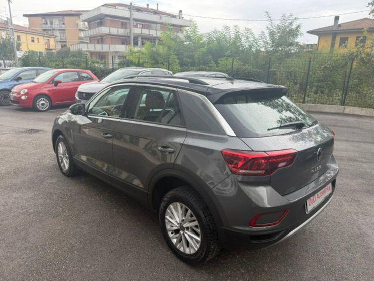 Volkswagen T-Roc 2.0 tdi Life 115cv (9)