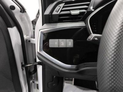 Audi Q3 Sportback 35 TDI quattro S tronic S line edition (11)