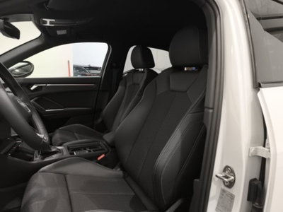 Audi Q3 Sportback 35 TDI quattro S tronic S line edition (12)