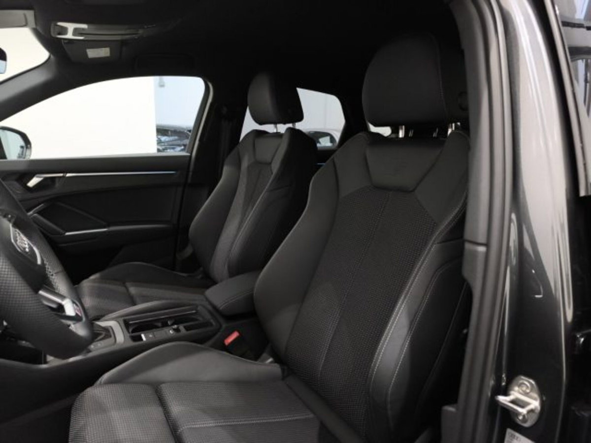 Audi Q3 Sportback 35 TDI quattro S tronic S line edition (11)