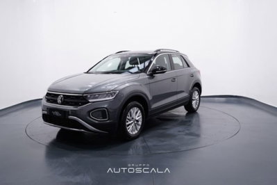 Volkswagen T-Roc 2.0 tdi Life 150cv dsg usata