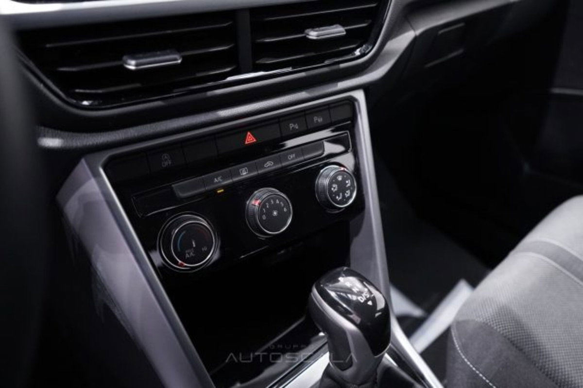 Volkswagen T-Roc 2.0 tdi Life 150cv dsg (15)