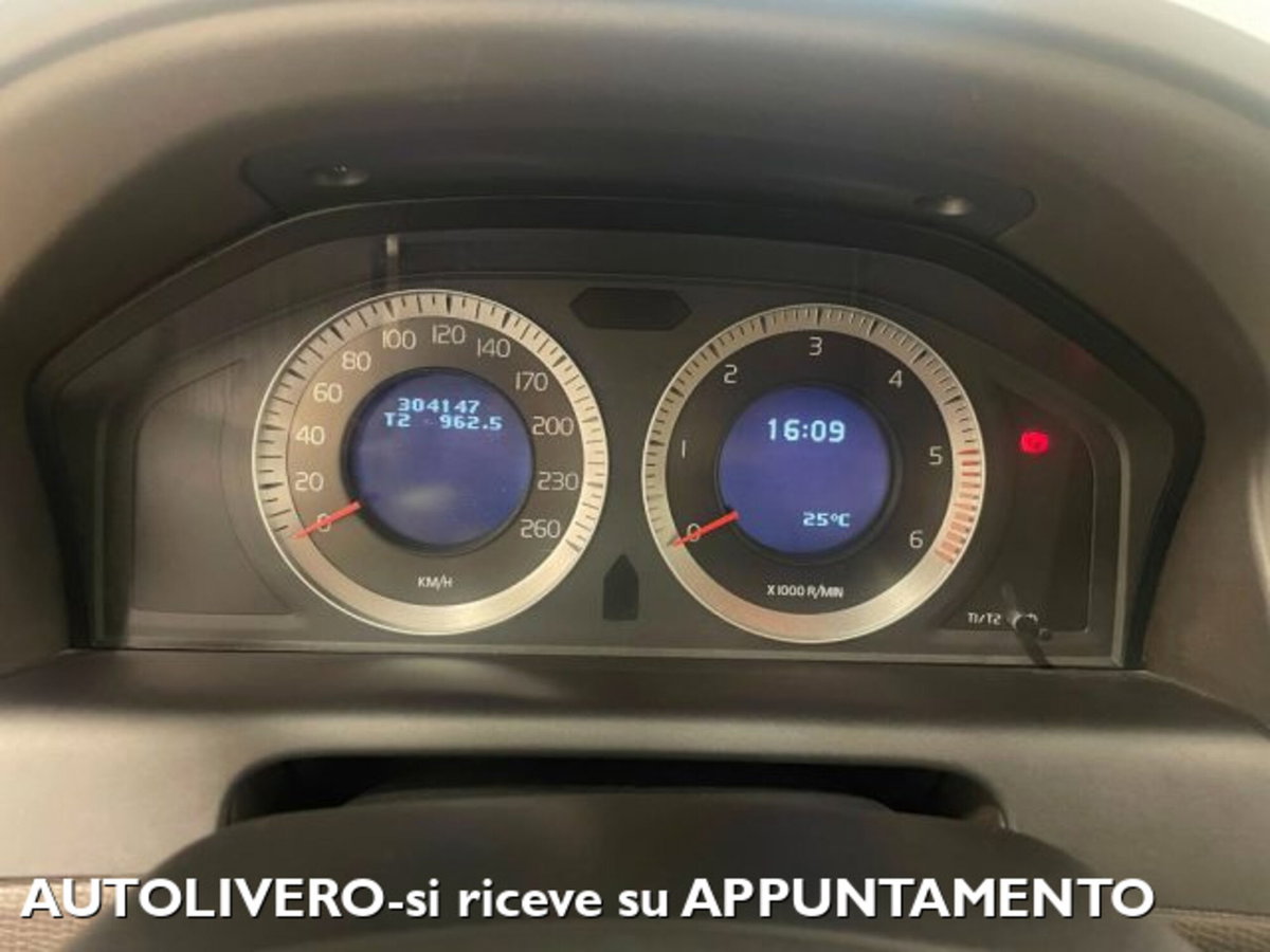 Volvo XC60 D5 AWD Kinetic (13)