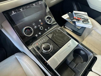 Land Rover Range Rover Velar 2.0D I4 180 CV S (16)