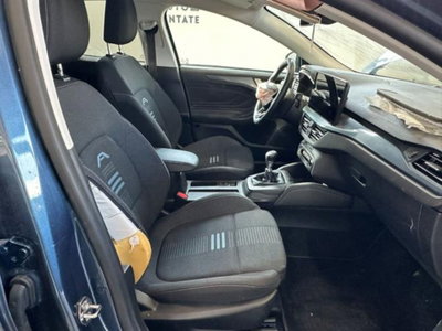 Ford Focus 1.0 EcoBoost Hybrid 125 CV Powershift 5p. Active X (11)