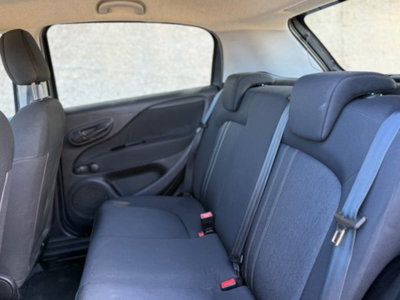 Fiat Punto 1.3 MJT II S&S 95 CV 5 porte Lounge (14)
