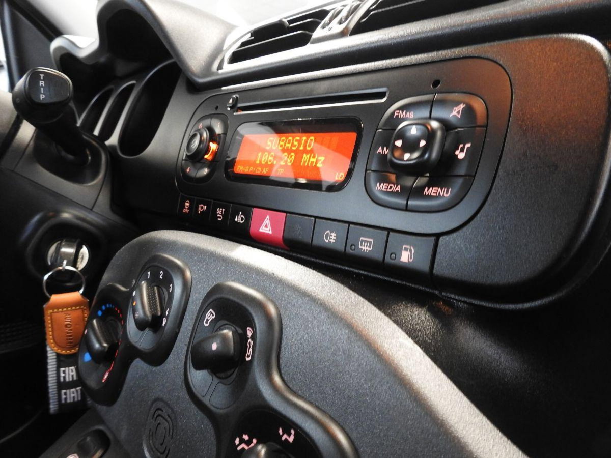 Fiat Panda 0.9 TwinAir Turbo Natural Power Lounge (10)
