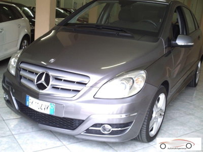 Mercedes-Benz Classe B 200 CDI Premium (2)