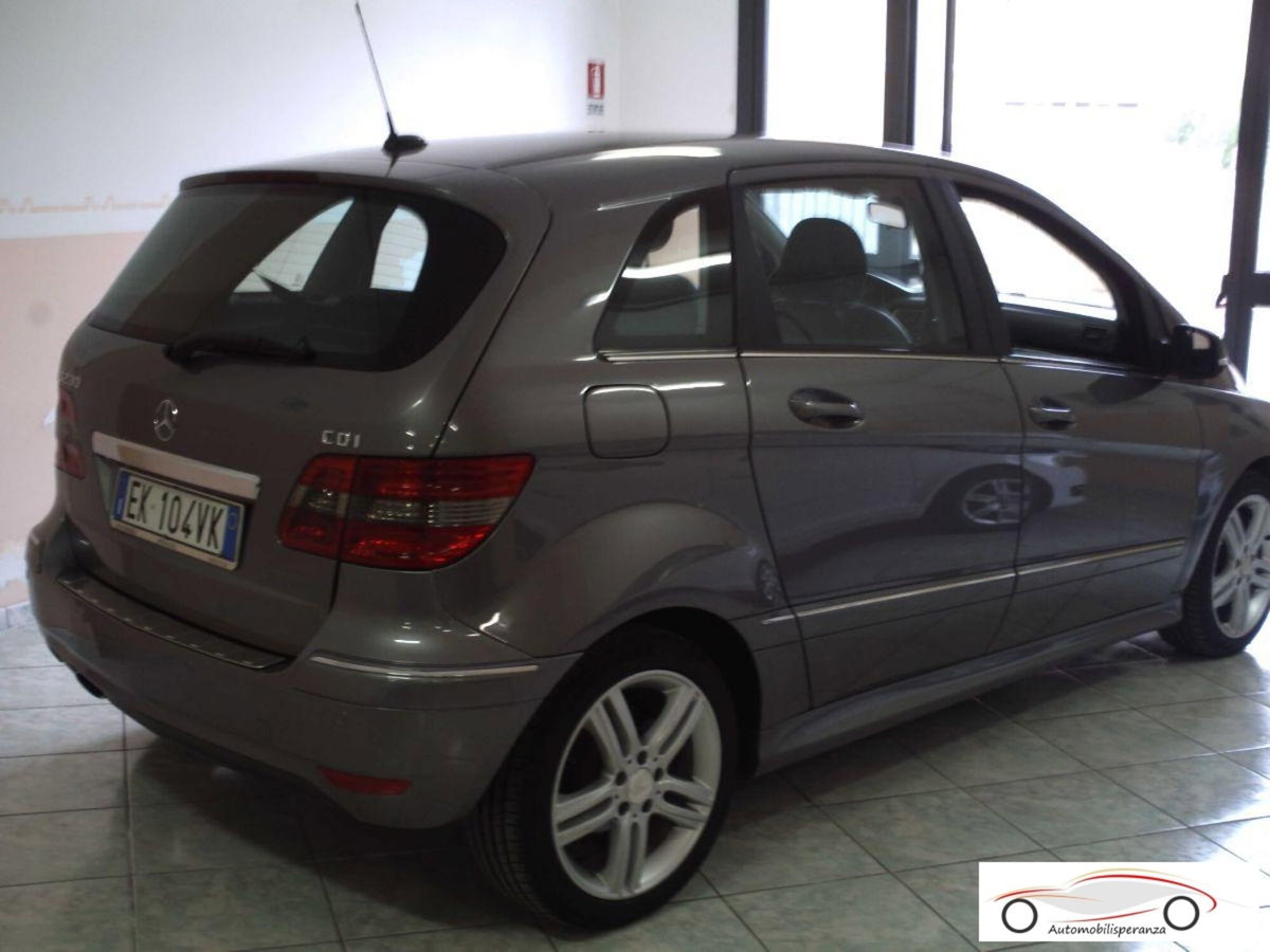 Mercedes-Benz Classe B 200 CDI Premium (3)