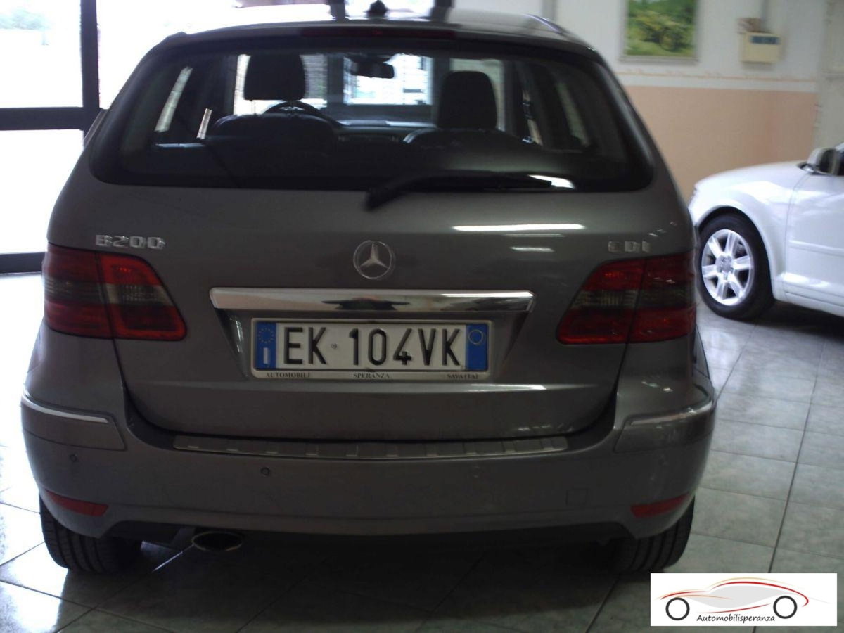 Mercedes-Benz Classe B 200 CDI Premium (4)