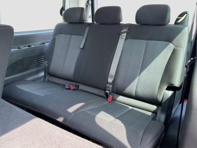 Hyundai Staria 2.2 2wd auto (12)