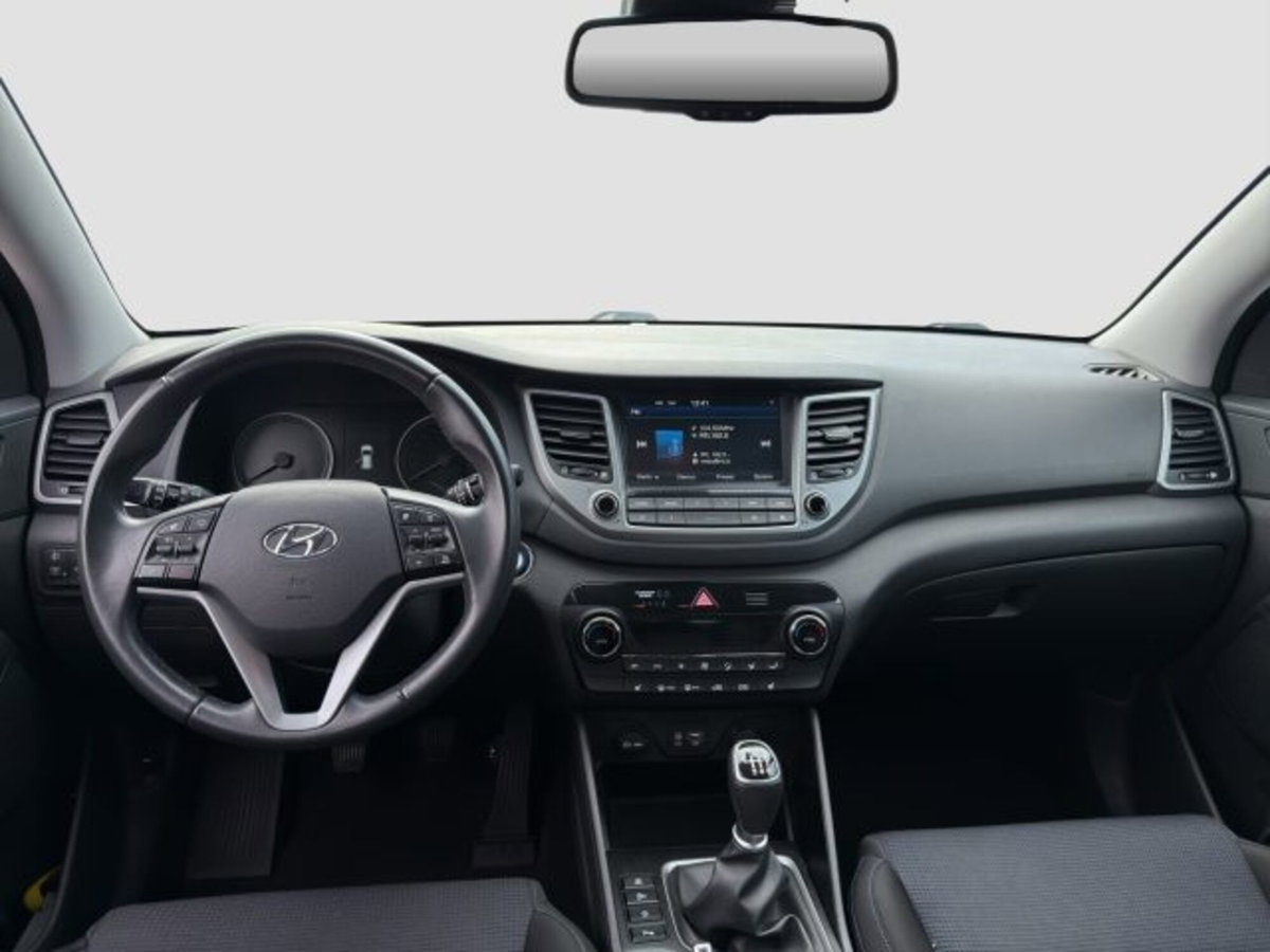 Hyundai Tucson 1.7 CRDi XPossible (12)
