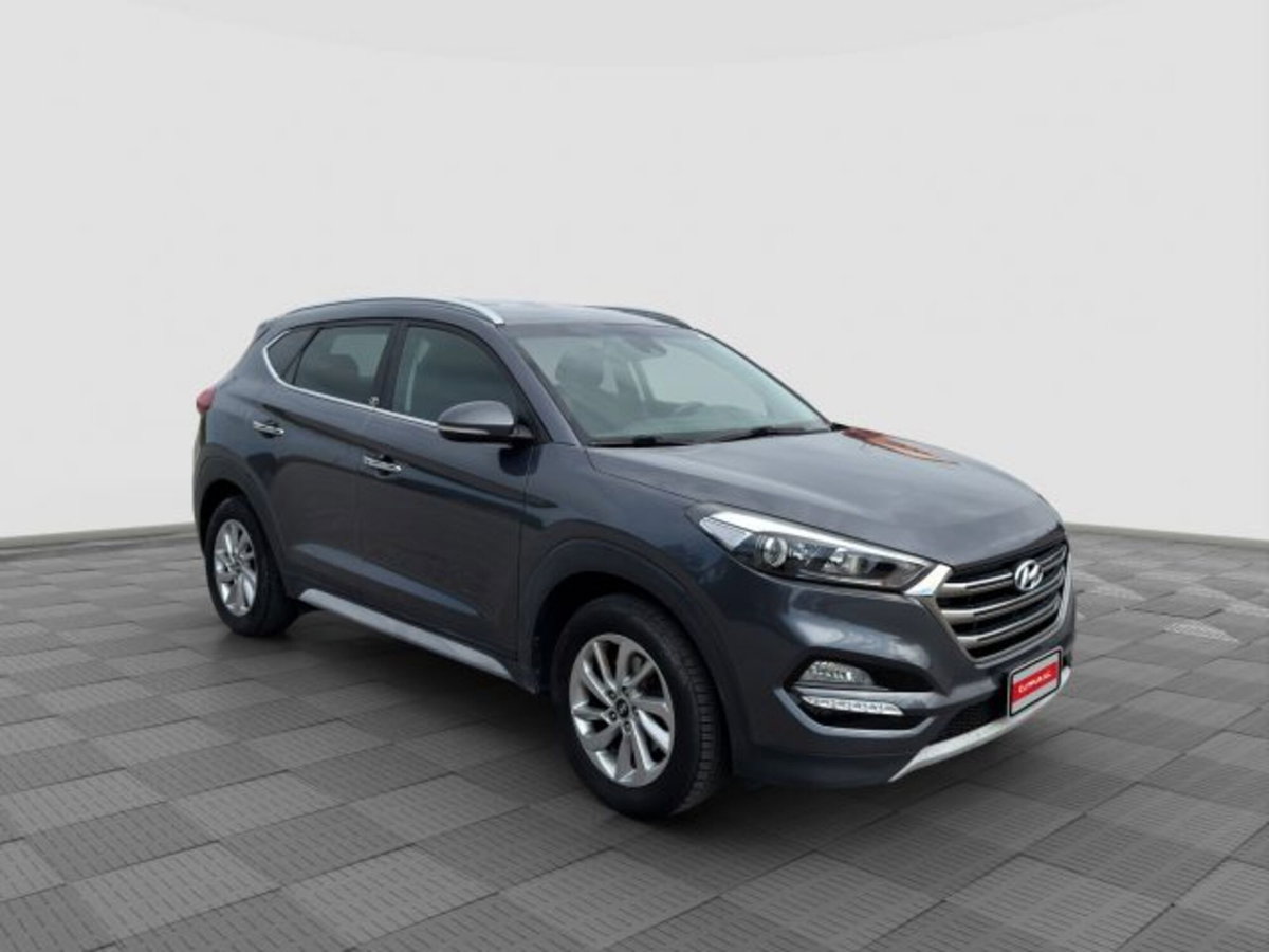 Hyundai Tucson 1.7 CRDi XPossible (7)