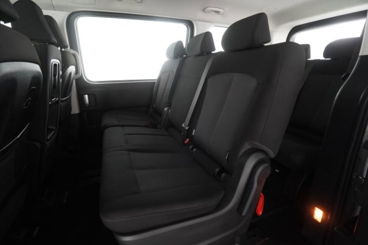 Hyundai Staria 2.2 2wd auto (11)