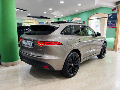 Jaguar F-Pace 3.0 D V6 300 CV AWD aut. First Edition (4)