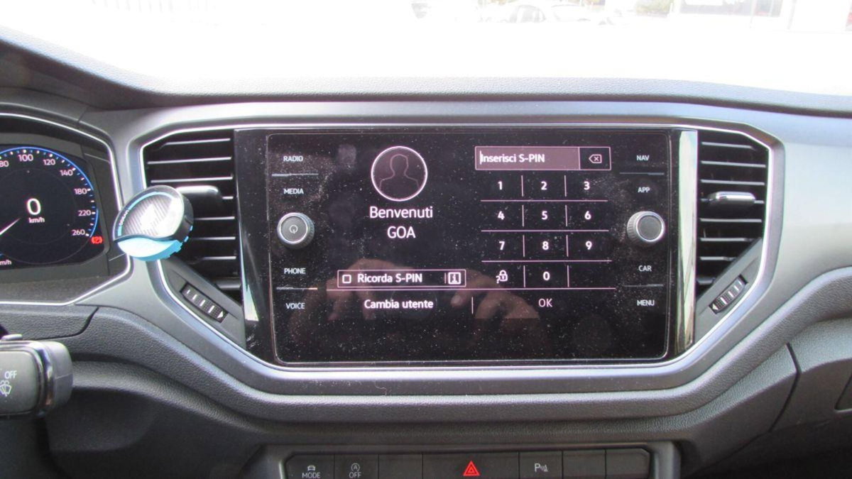Volkswagen T-Roc Cabrio 1.5 TSI ACT DSG Style (12)