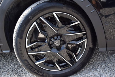 Peugeot 5008 1.2 hybrid Allure 145cv 7p.ti e-dcs6 (18)