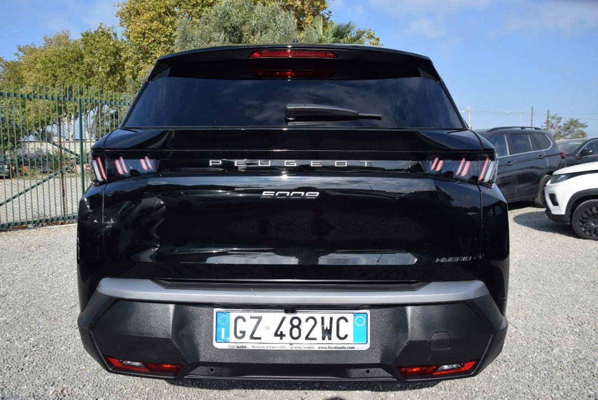 Peugeot 5008 1.2 hybrid Allure 145cv 7p.ti e-dcs6 (3)
