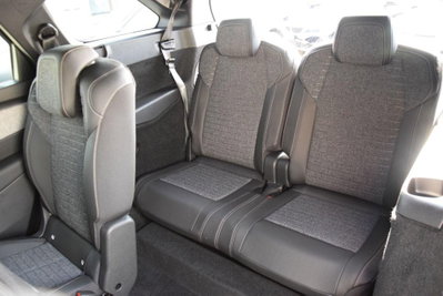Peugeot 5008 1.2 hybrid Allure 145cv 7p.ti e-dcs6 (8)