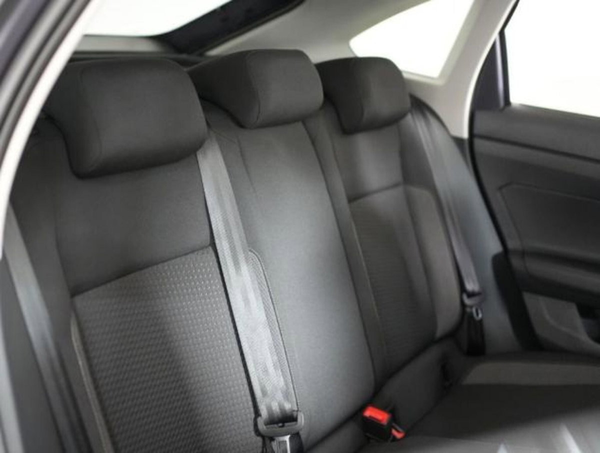 Volkswagen Taigo 1.0 tsi Edition 115cv dsg (7)