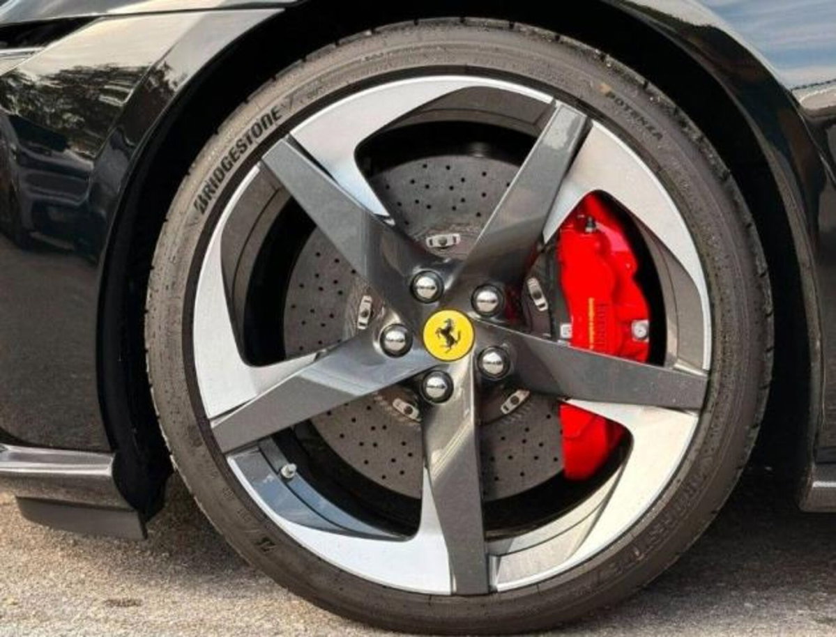 Ferrari Amalfi 3.9 F1 dct (17)