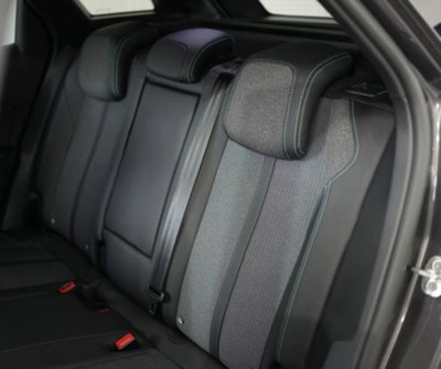 Peugeot 3008 BlueHDi 130 S&S EAT8 GT Pack (10)