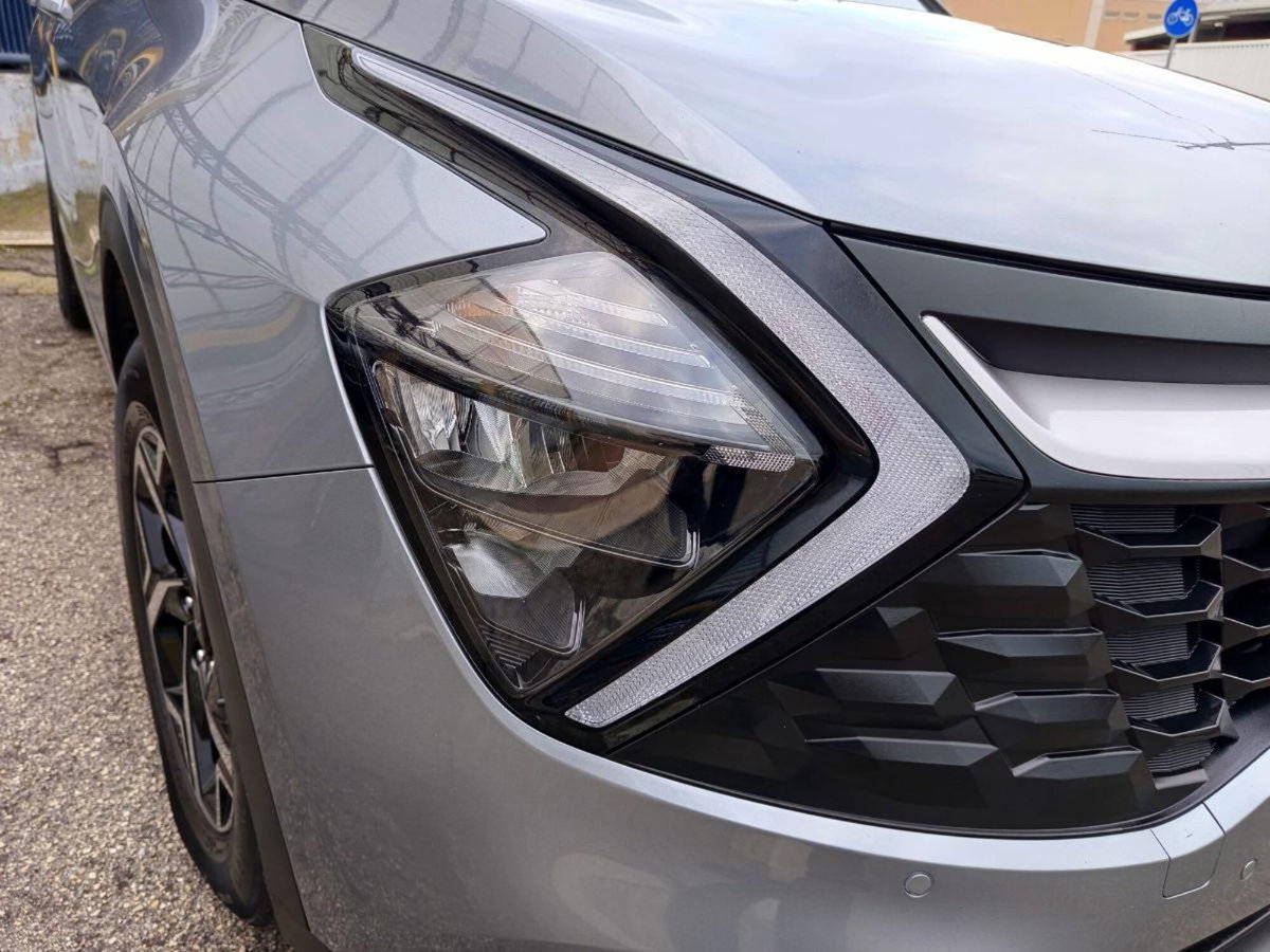 Kia Sportage 1.6 CRDI 136 DCT7 2WD Mild Hybrid Black Edition (4)