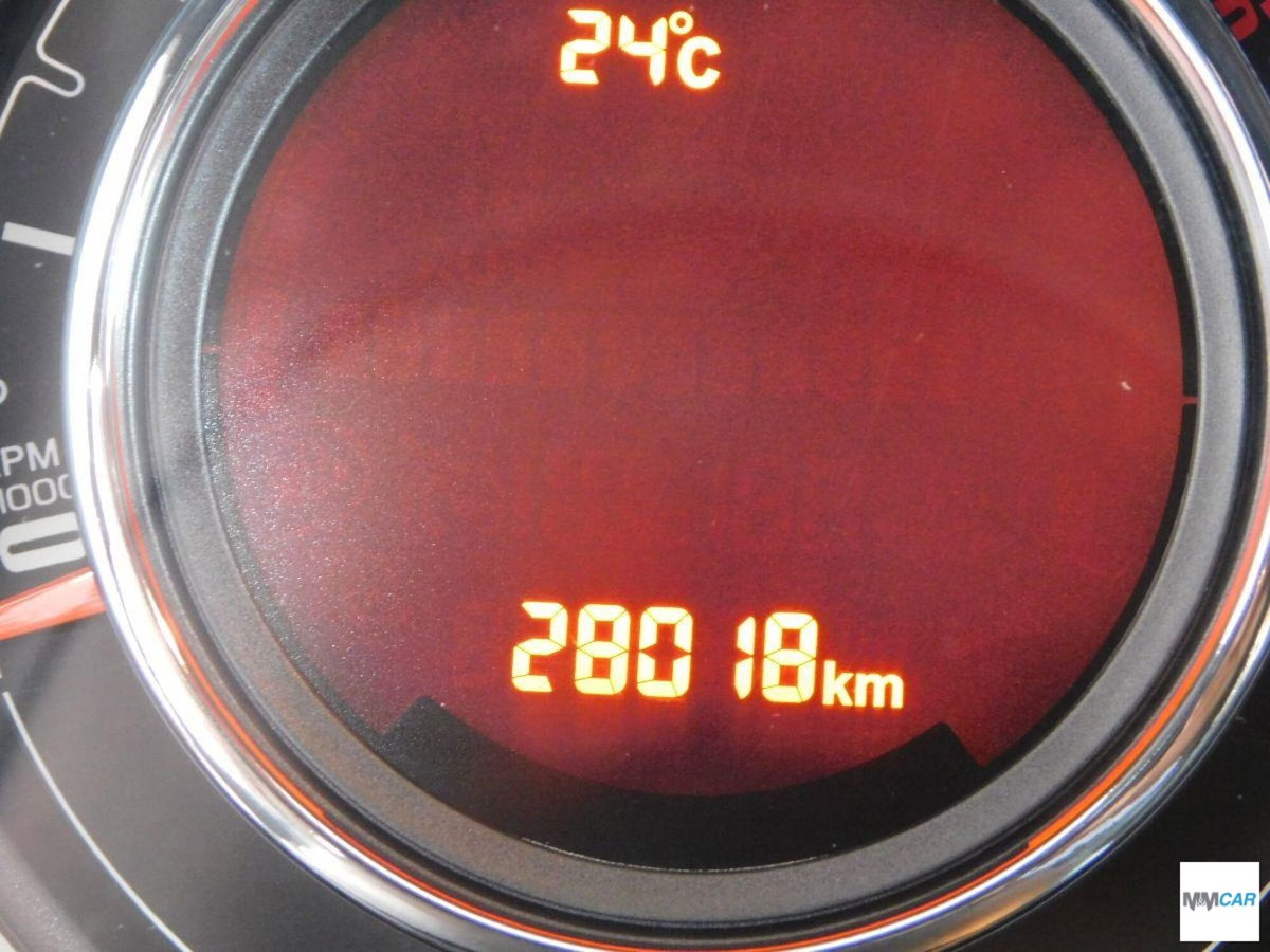 Fiat 500 1.0 Hybrid Cult (9)