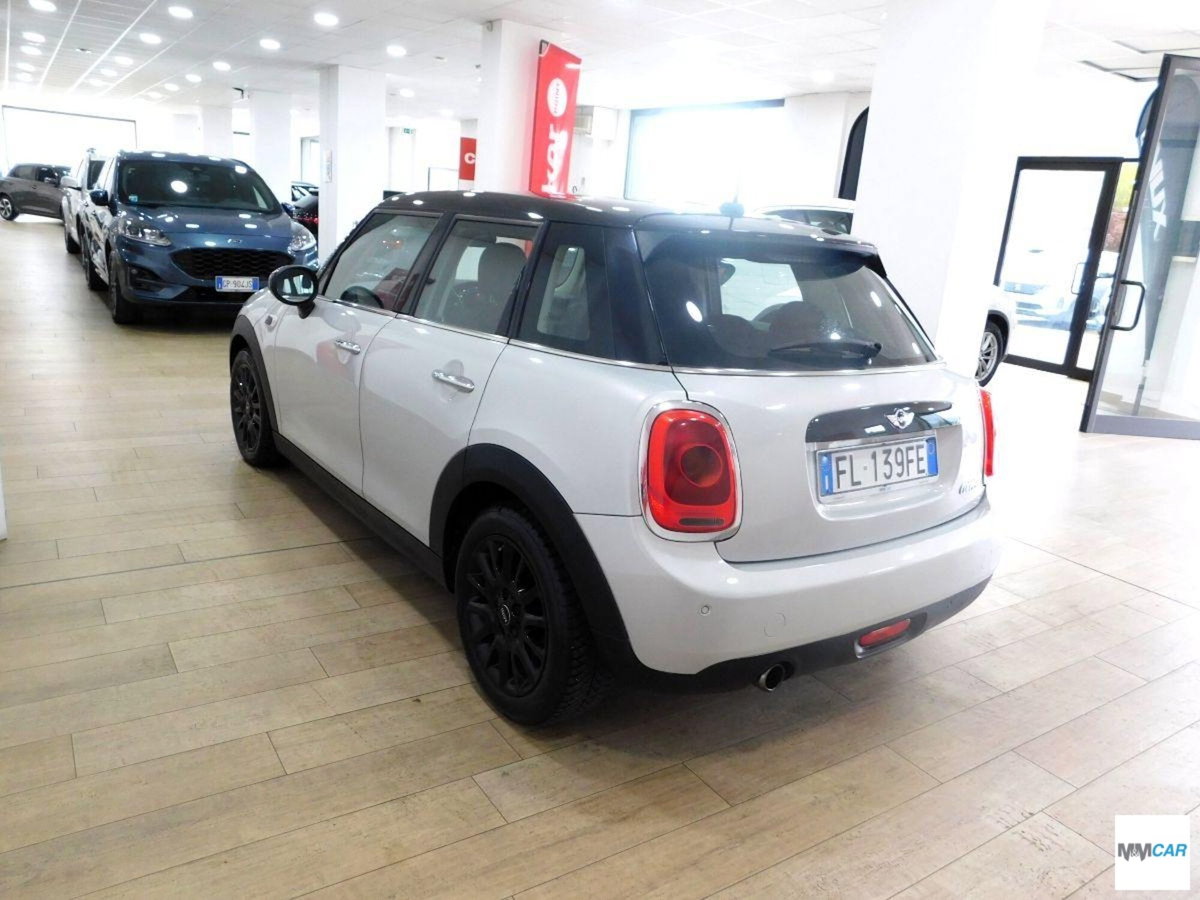 MINI Mini 1.5 Cooper Hype 5 porte (4)
