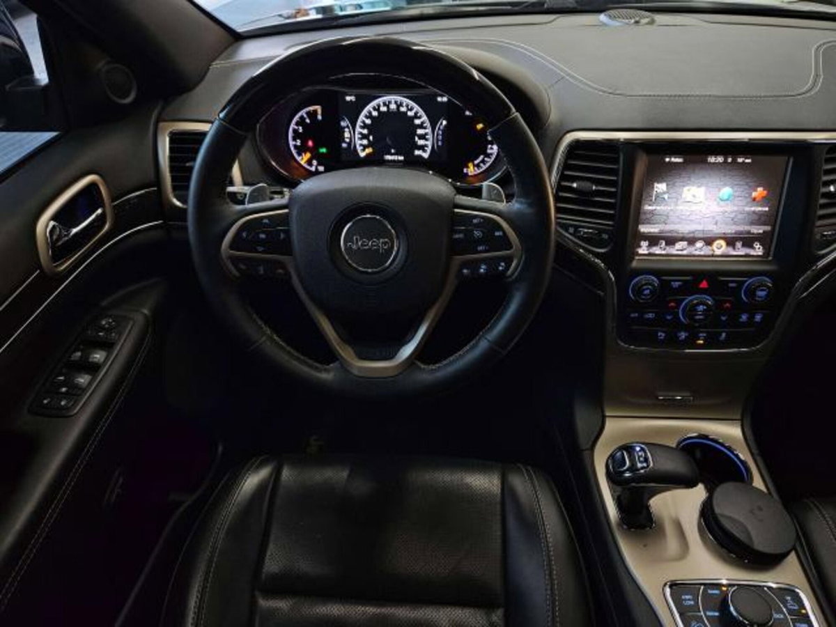 Jeep Grand Cherokee 3.0 V6 CRD 250 CV Multijet II Overland (11)