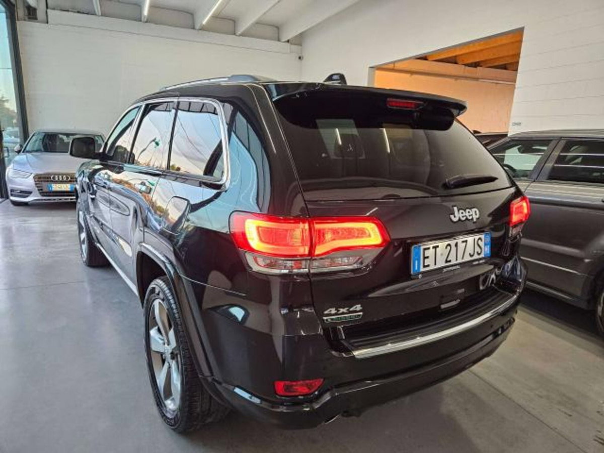 Jeep Grand Cherokee 3.0 V6 CRD 250 CV Multijet II Overland (4)