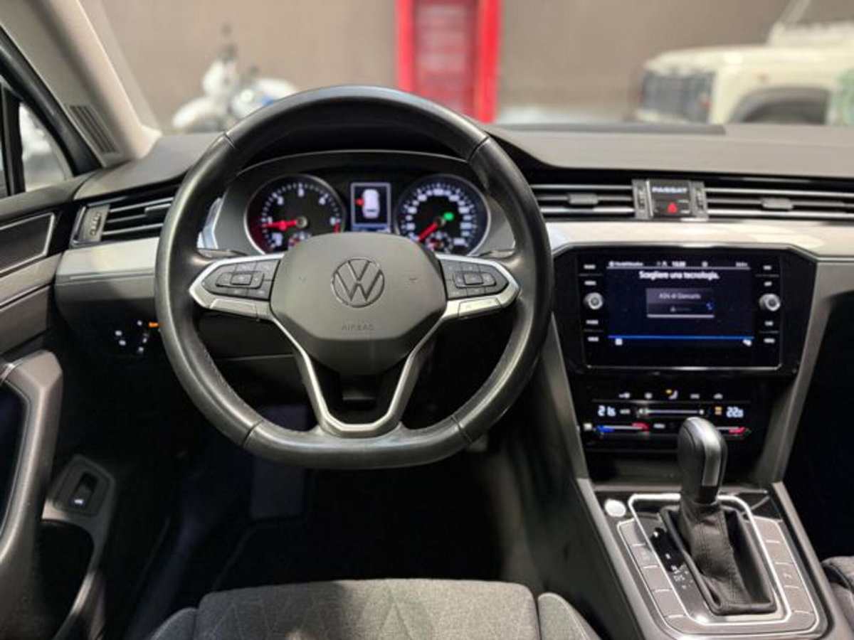 Volkswagen Passat Variant 2.0 TDI SCR 122 CV EVO DSG Business (12)
