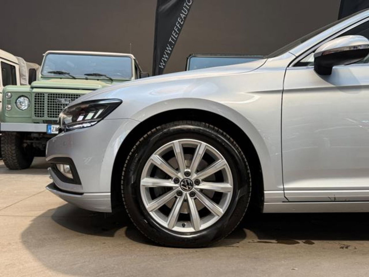 Volkswagen Passat Variant 2.0 TDI SCR 122 CV EVO DSG Business (7)