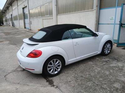 Volkswagen Maggiolino Cabrio 2.0 TDI Design BlueMotion Technology (2)