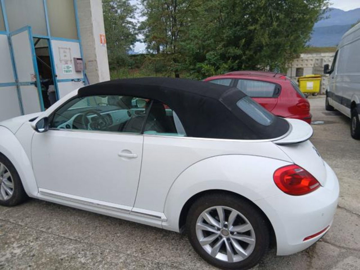 Volkswagen Maggiolino Cabrio 2.0 TDI Design BlueMotion Technology (3)