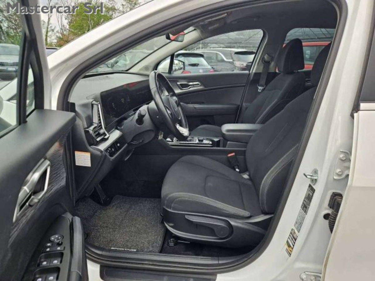 Kia Sportage 1.6 crdi mhev Business dct (9)