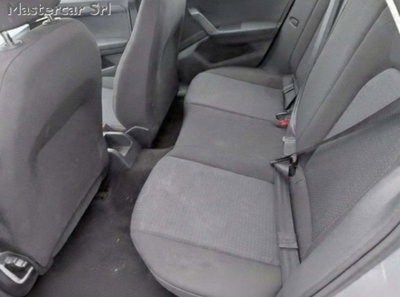 SEAT Arona 1.0 ecotsi Style 95cv (8)